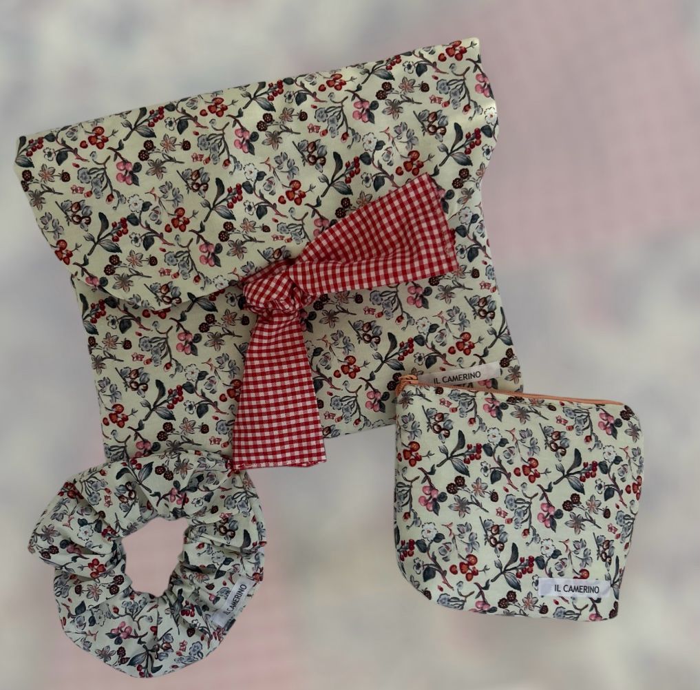 FUNDA TABLET, LIBROS. CUADRO Y FLORES
