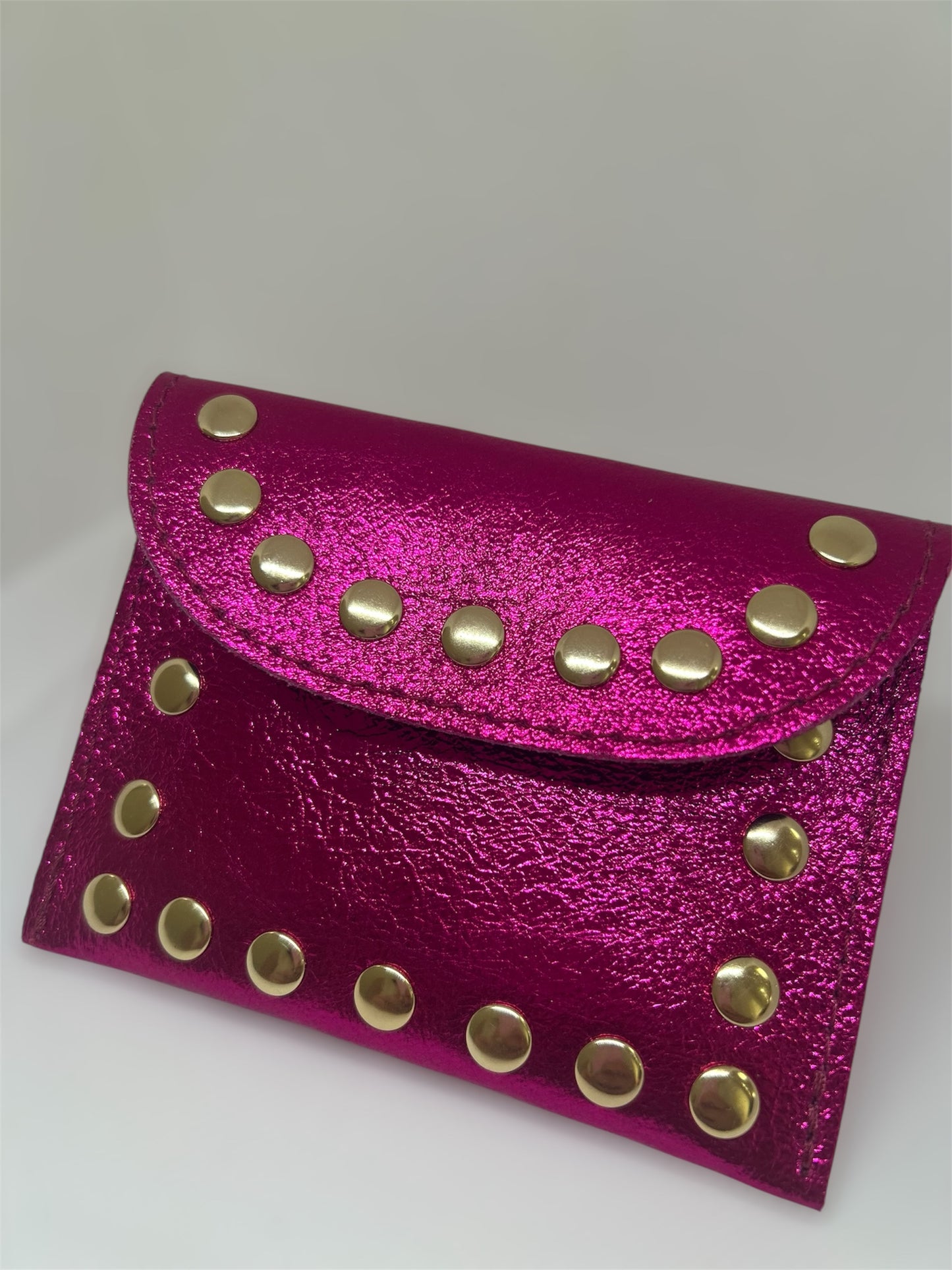 MONEDERO TACHUELAS FUCSIA