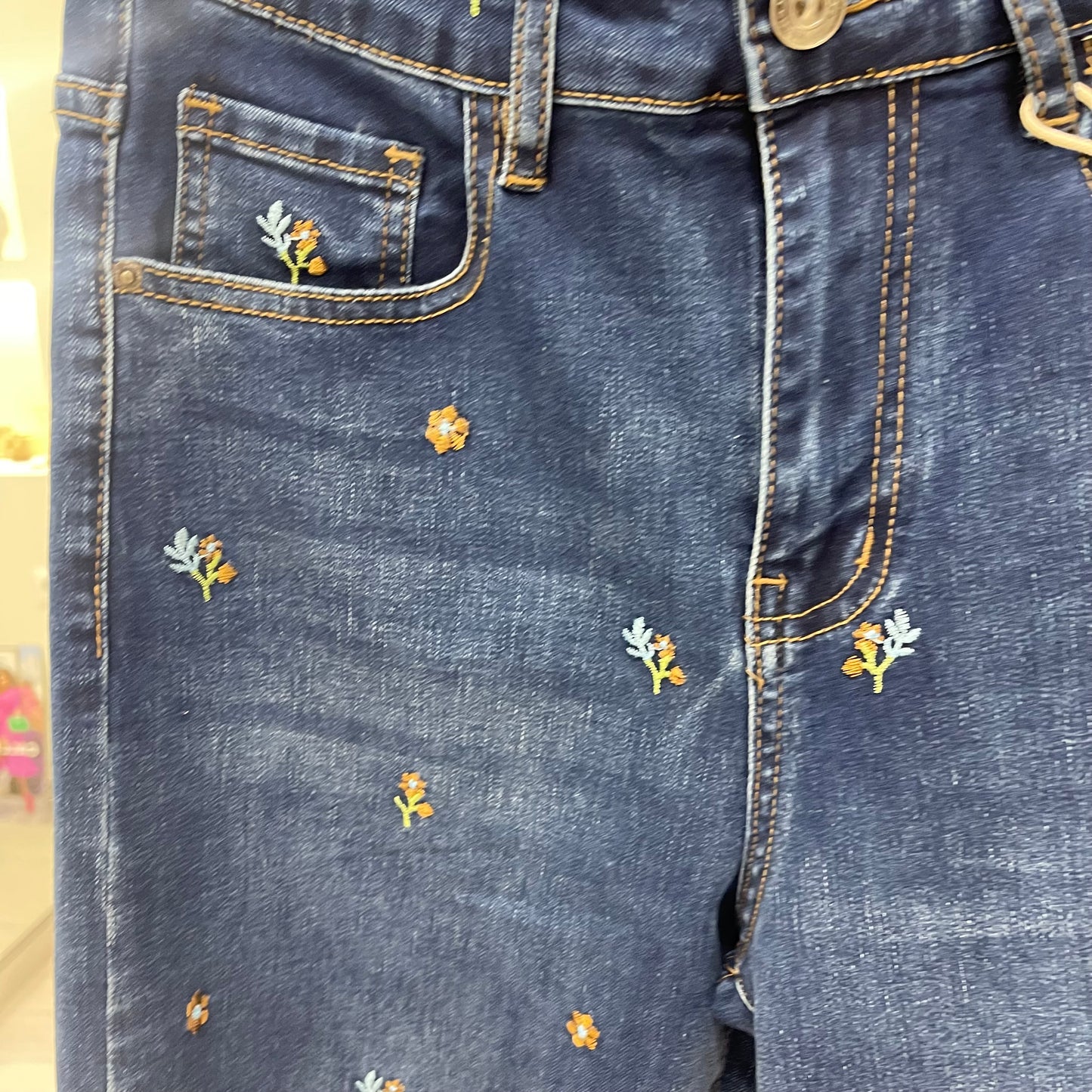 VAQUERO FLORES BORDADAS