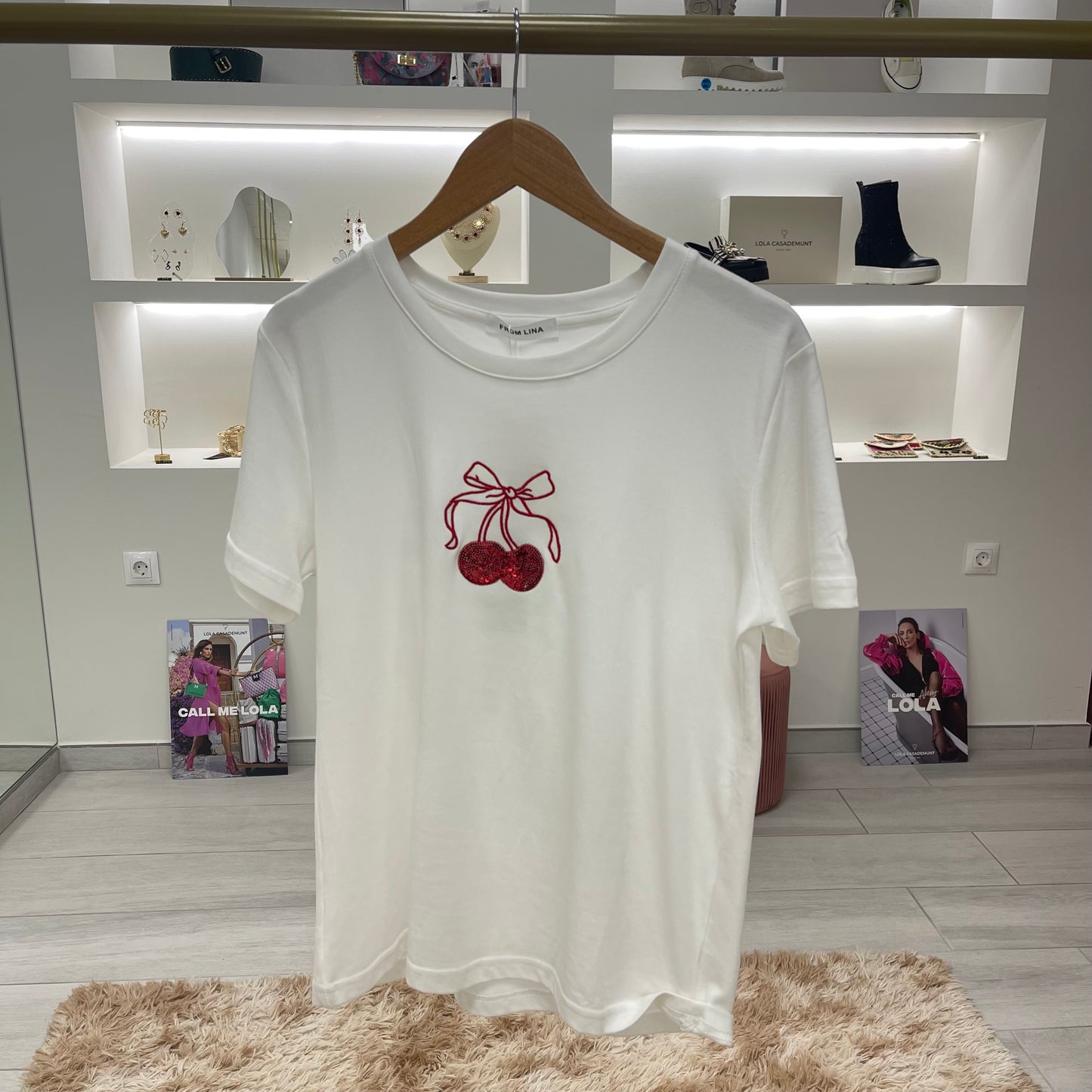 CAMISETA BLANCA CEREZAS