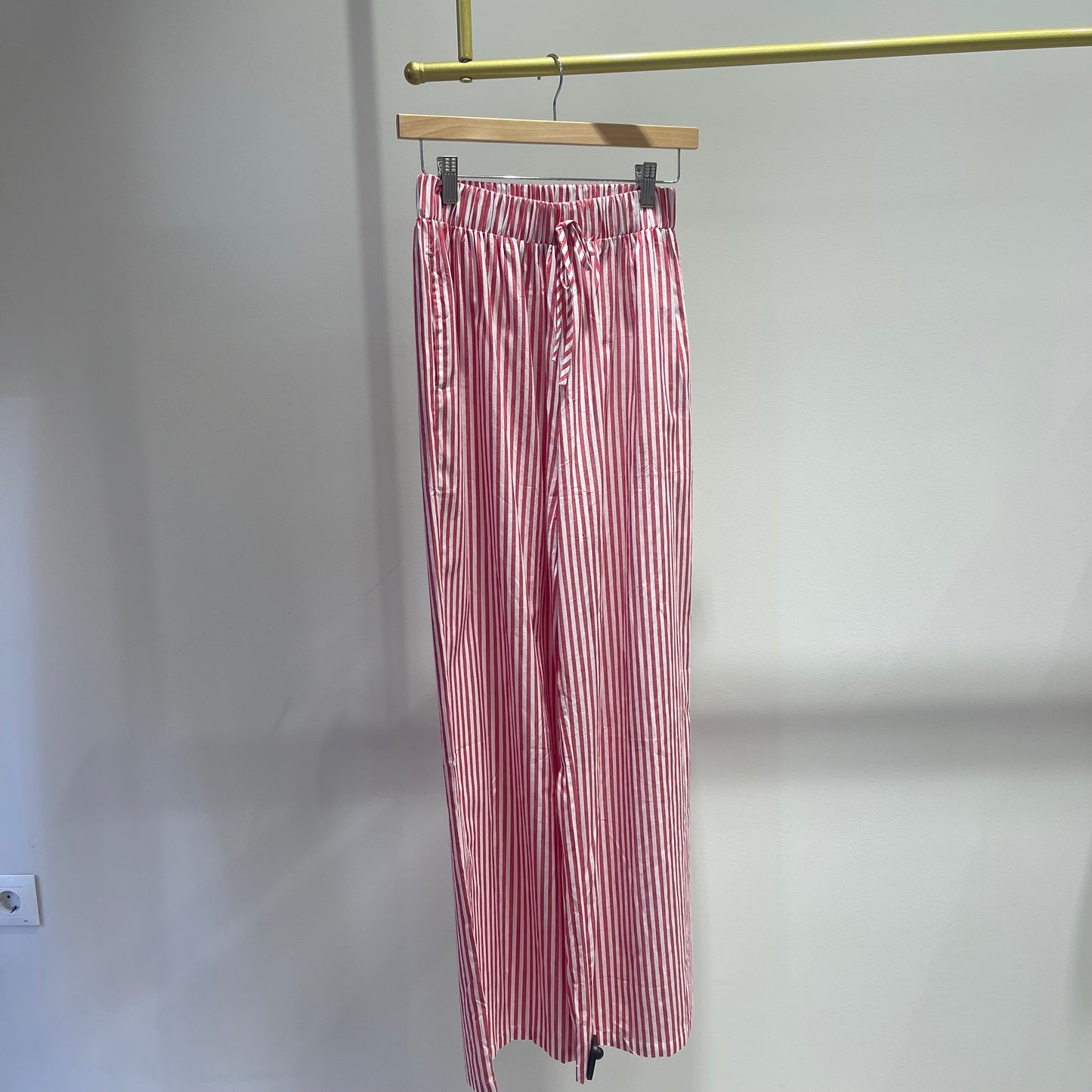 PANTALÓN LINO A RAYAS