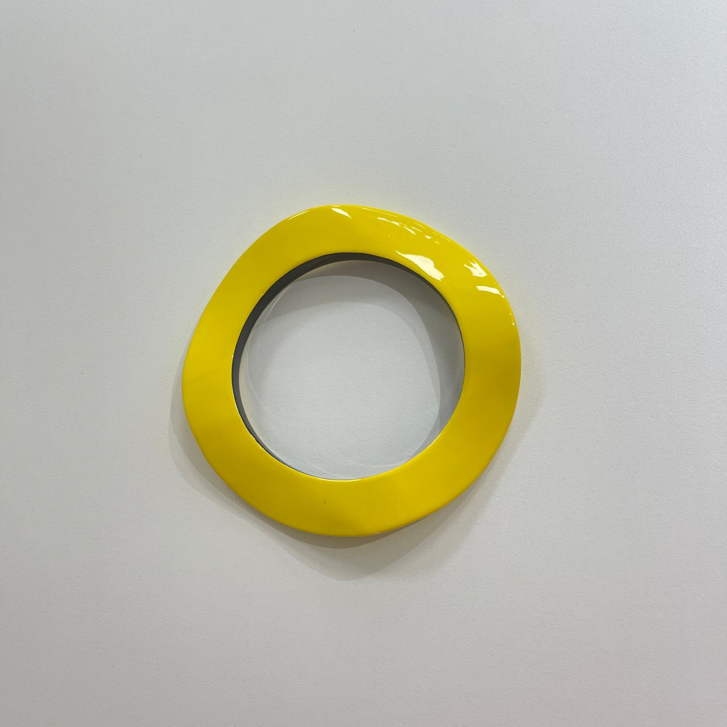 PULSERA RÍGIDA AMARILLA