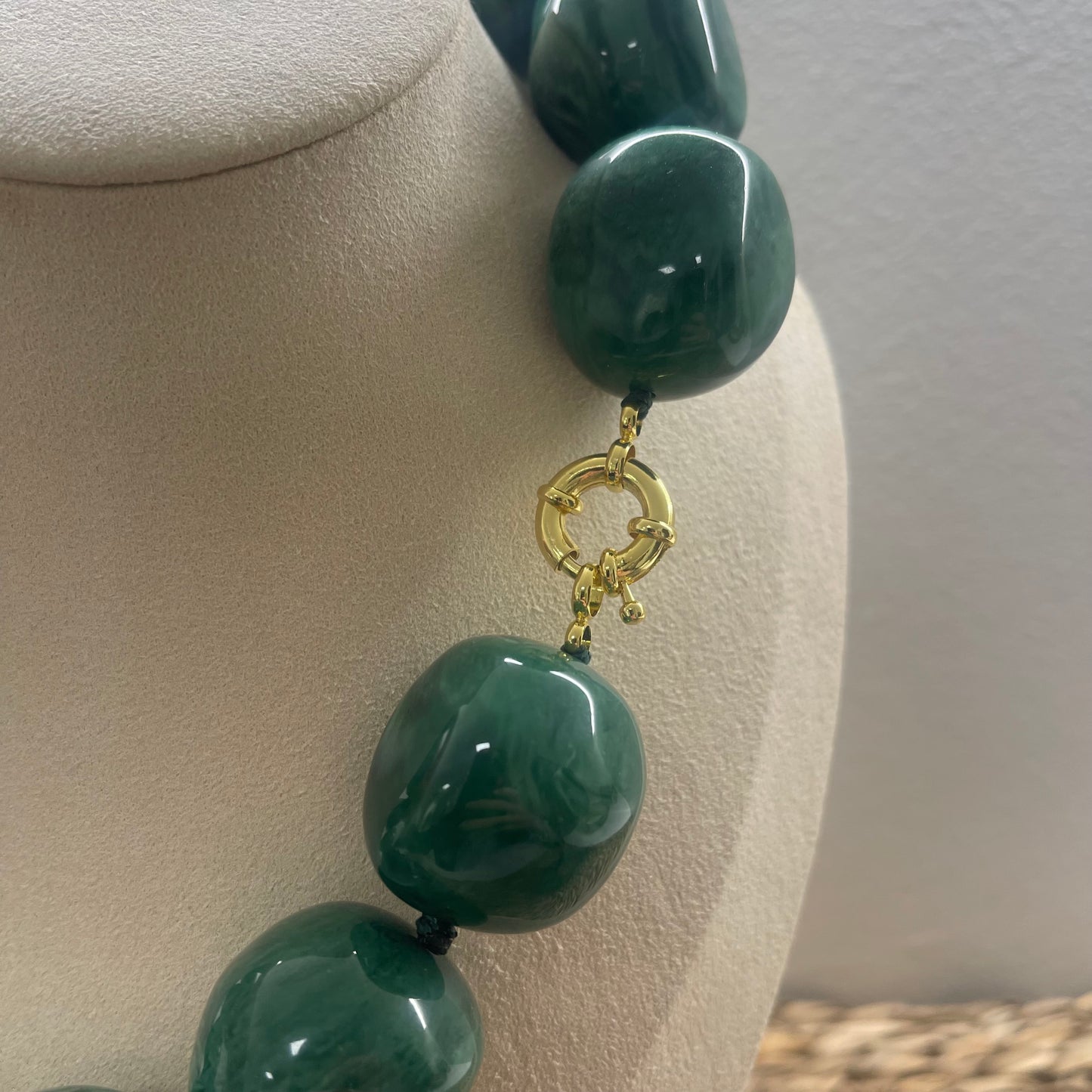 COLLAR BOLAS VERDE