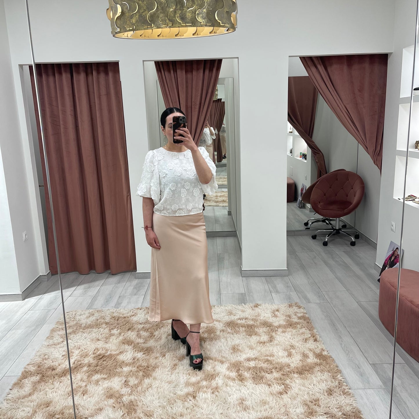BLUSA FLORES RELIEVE BLANCO
