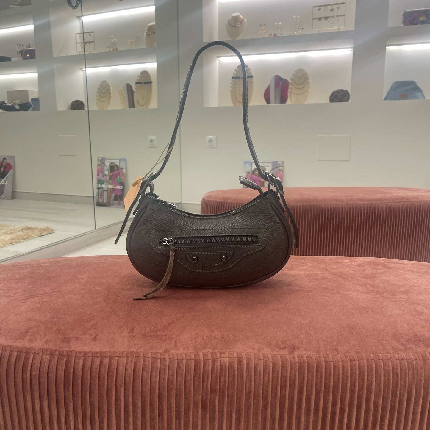 BOLSO PIEL MARRÓN OSCURO