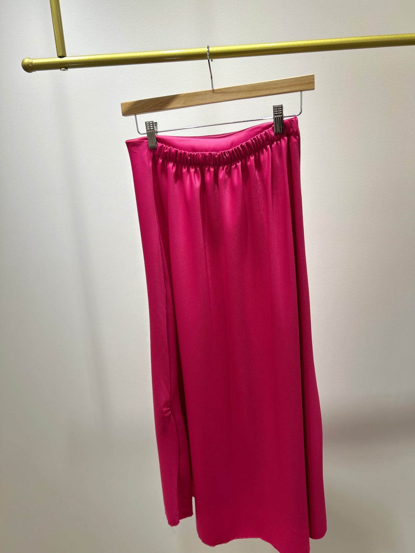 FALDA SATINADA FUCSIA