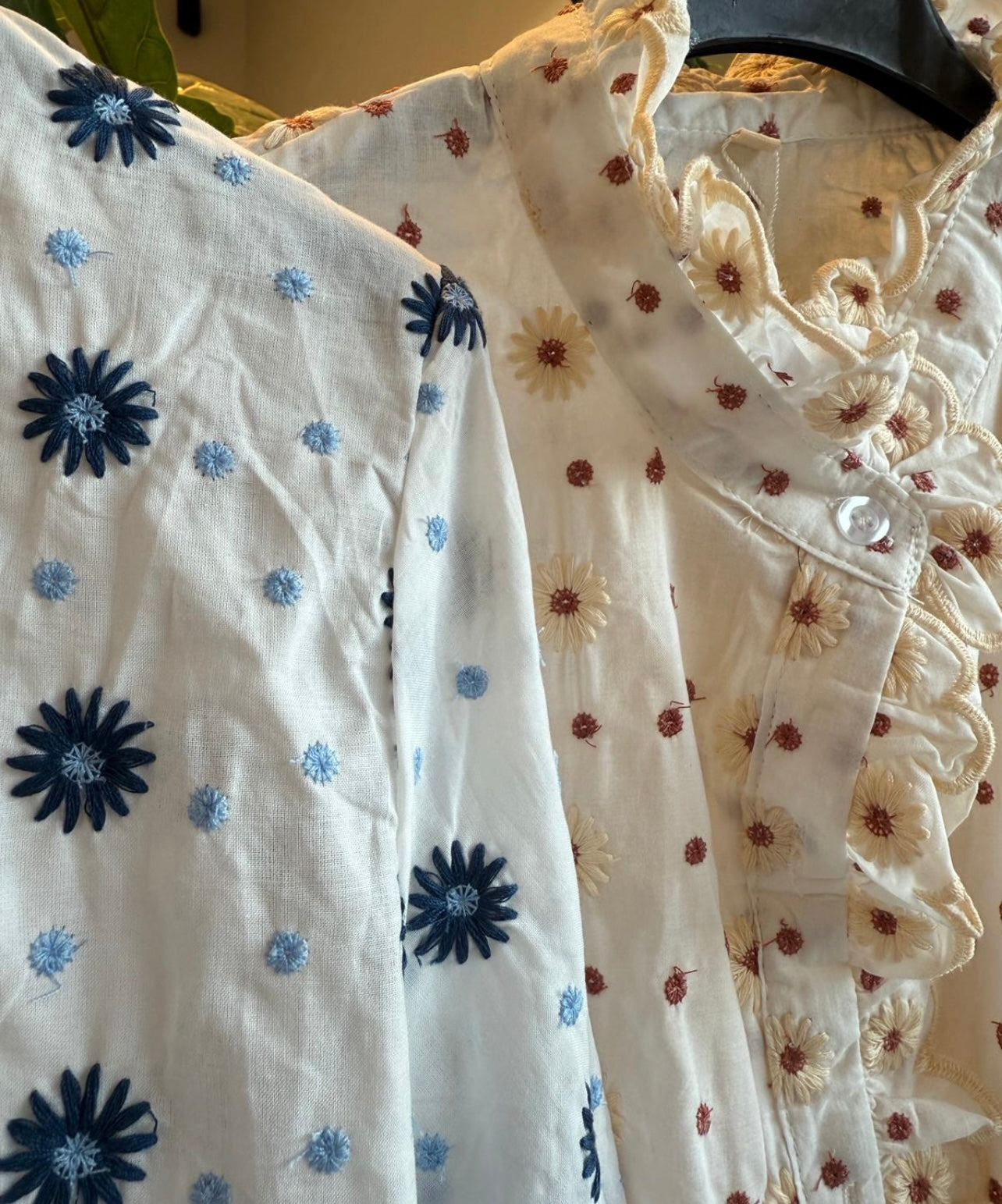 BLUSA BORDADA FLORES TONOS NARANJAS