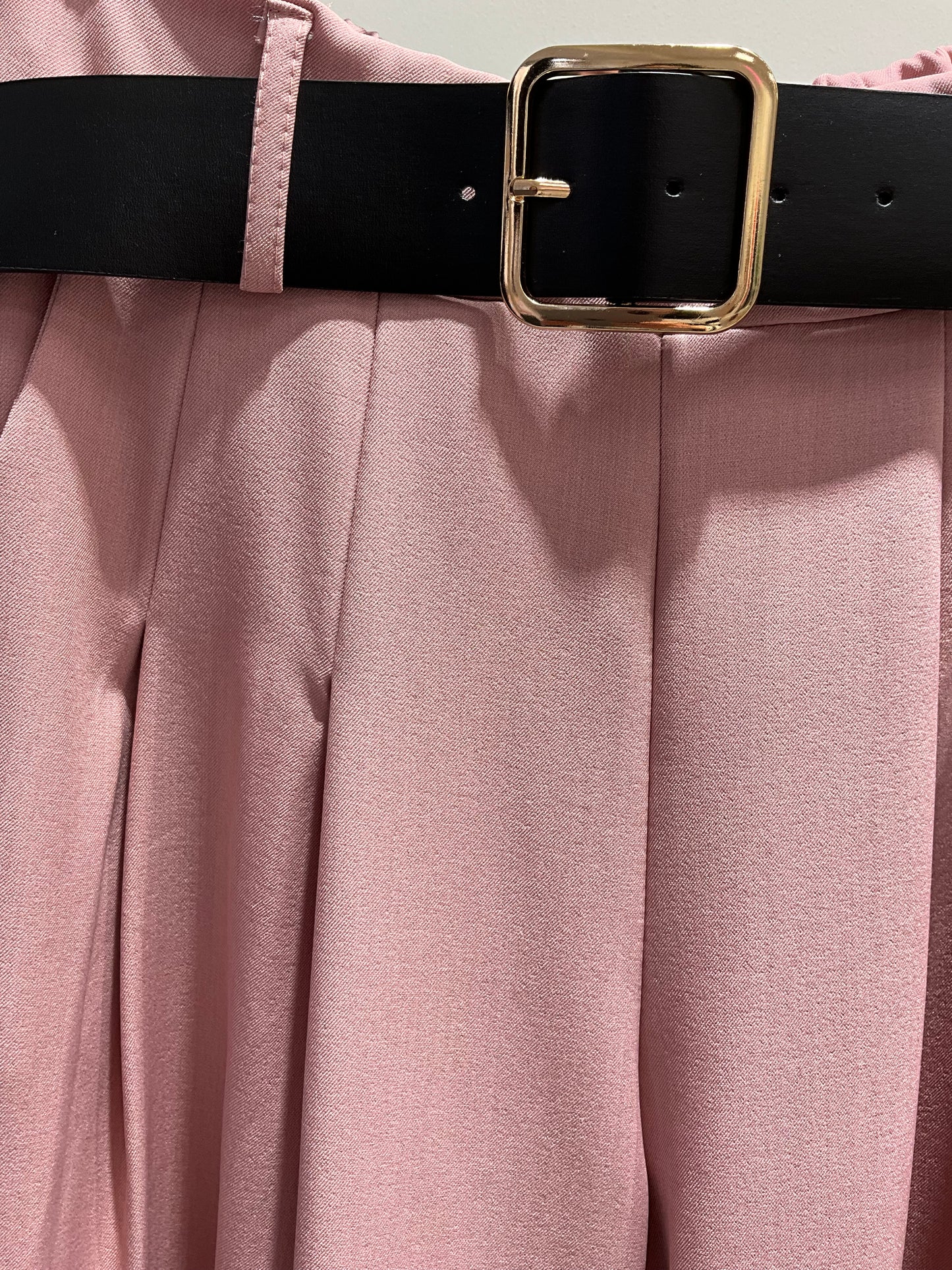 PANTALÓN ROSA FLUIDO CINTURÓN