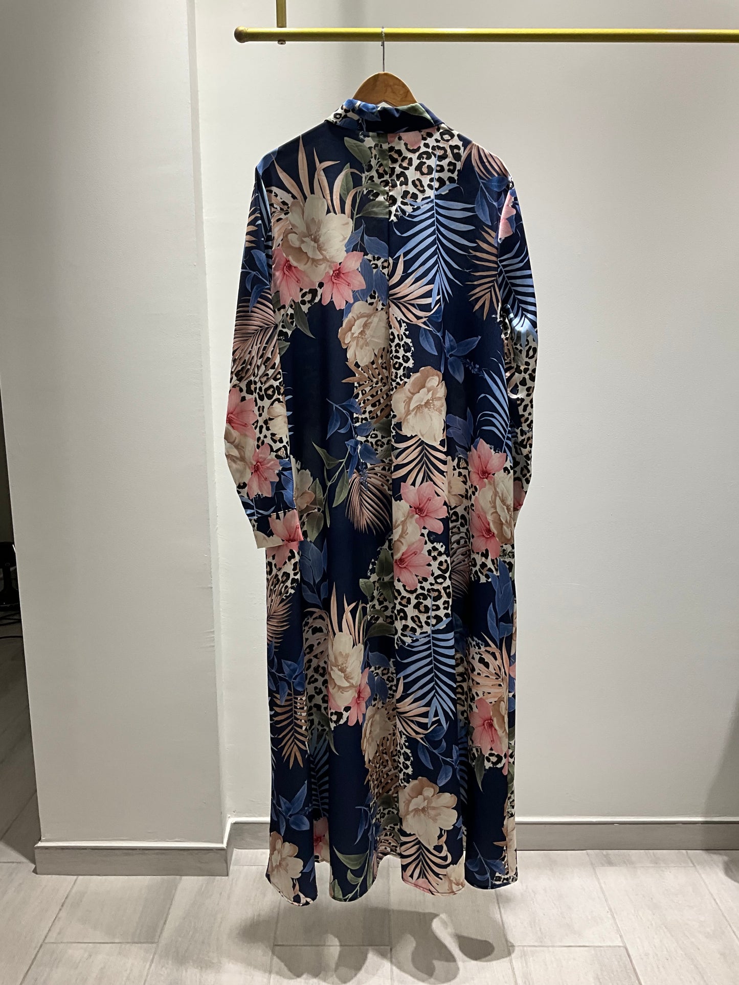 VESTIDO LARGO SATINADO ESTAMPADO