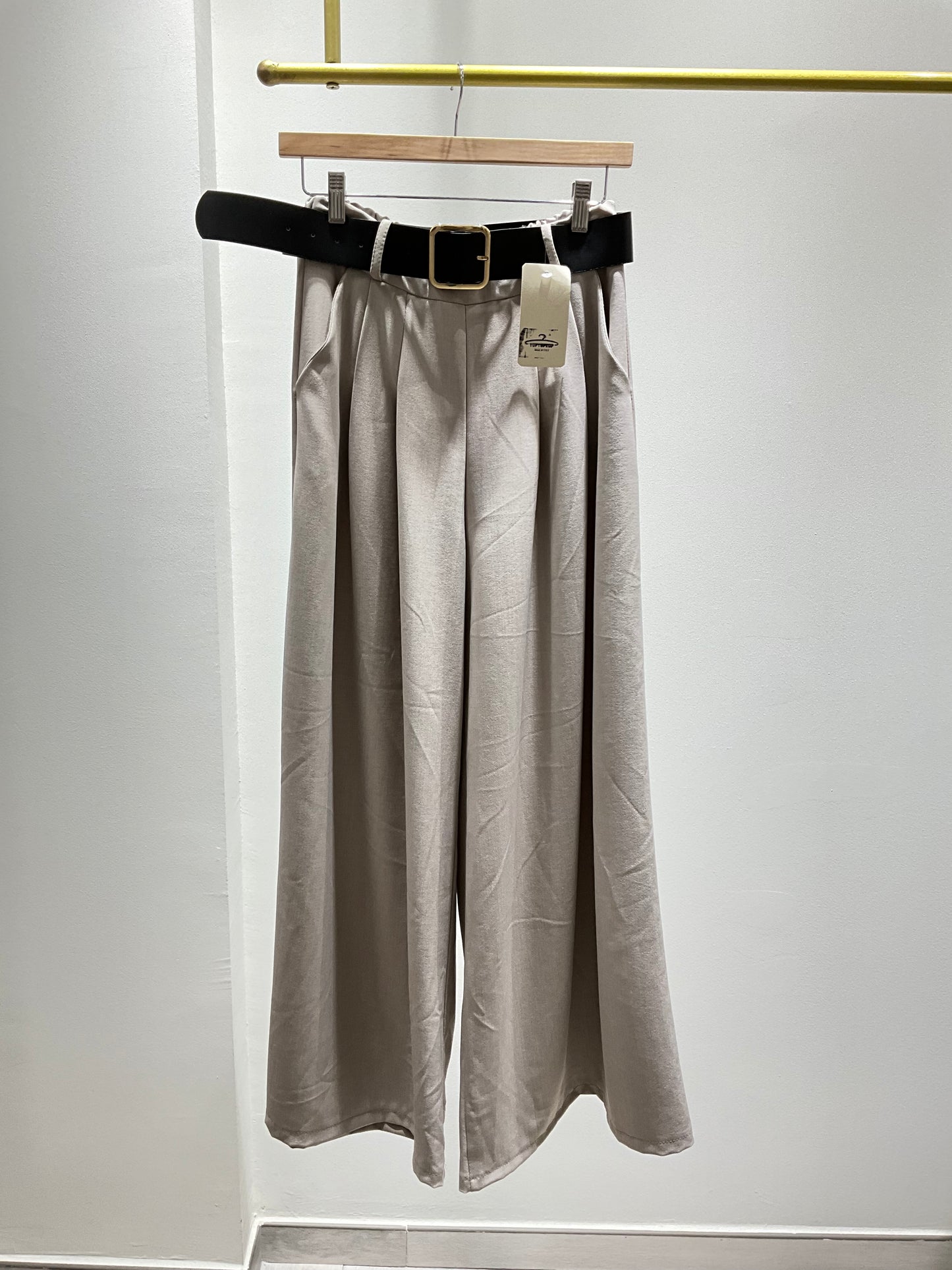 PANTALÓN FLUIDO BEIGE CINTURÓN
