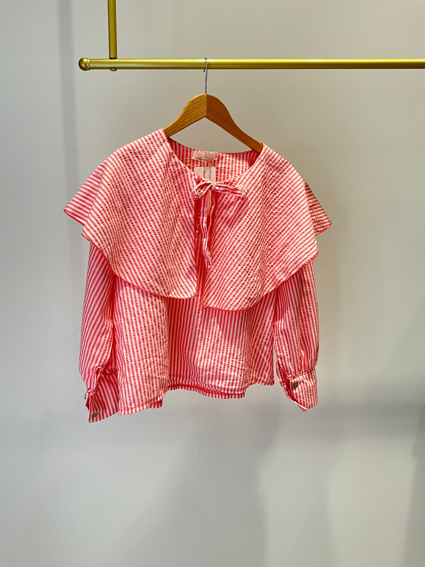 CAMISA A RAYAS ROJO Y BLANCO