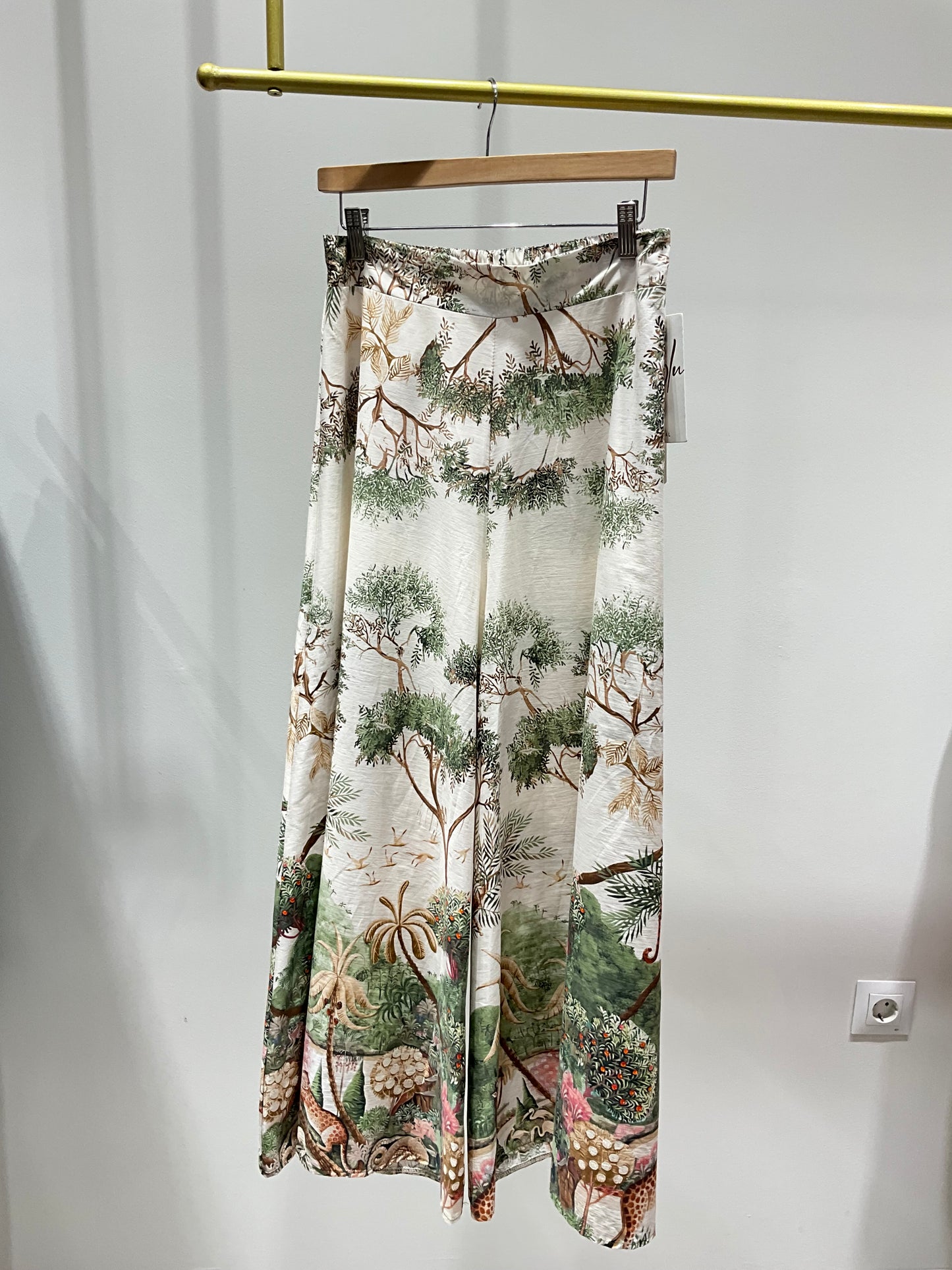 PANTALÓN FLUIDO ESTAMPADO SAFARI