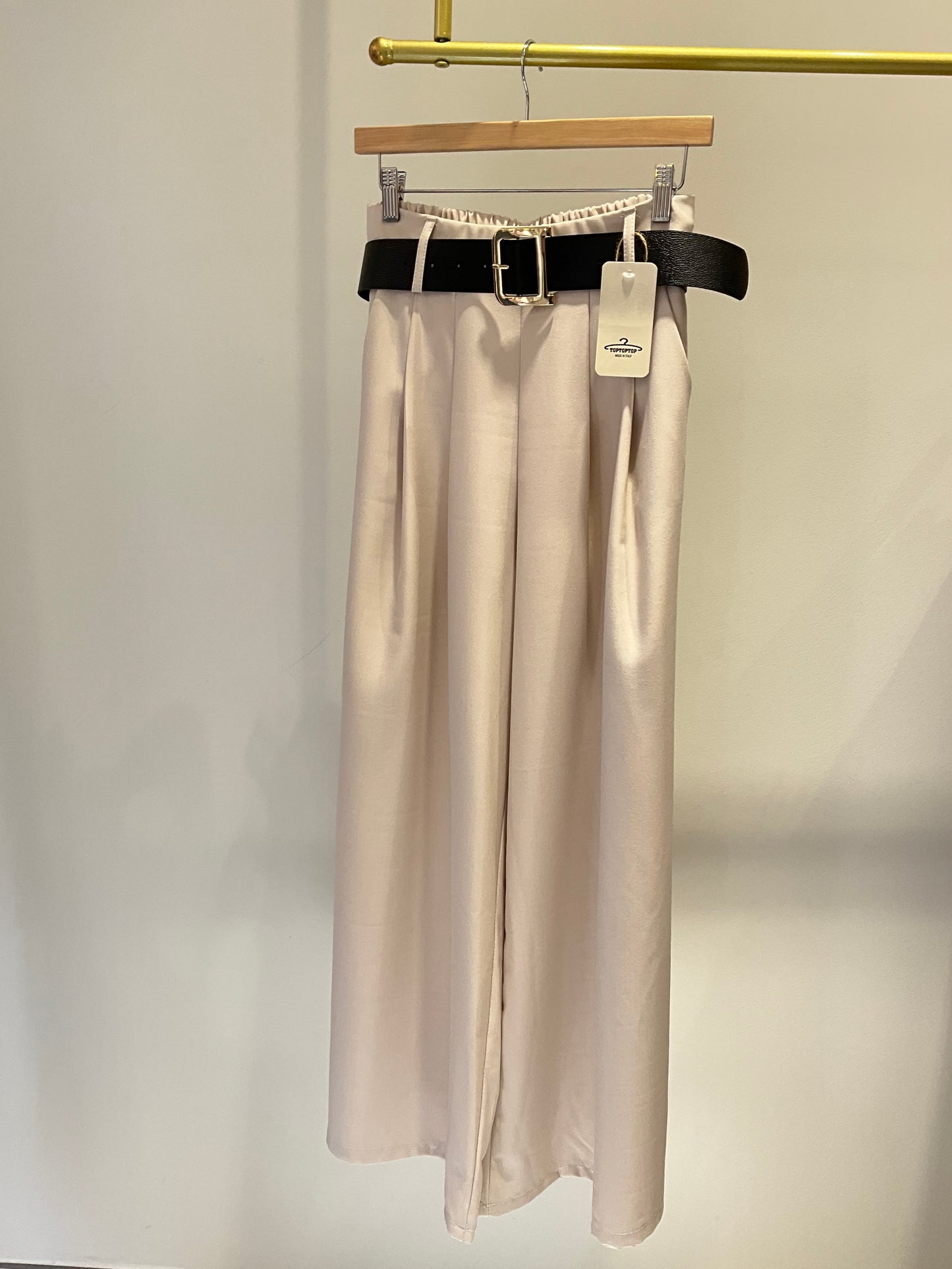 PANTALÓN FLUIDO CRUDO CON CINTURÓN