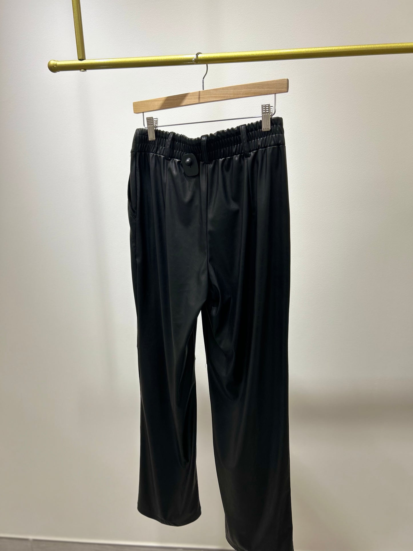 PANTALÓN POLIPIEL NEGRO BOCETTO