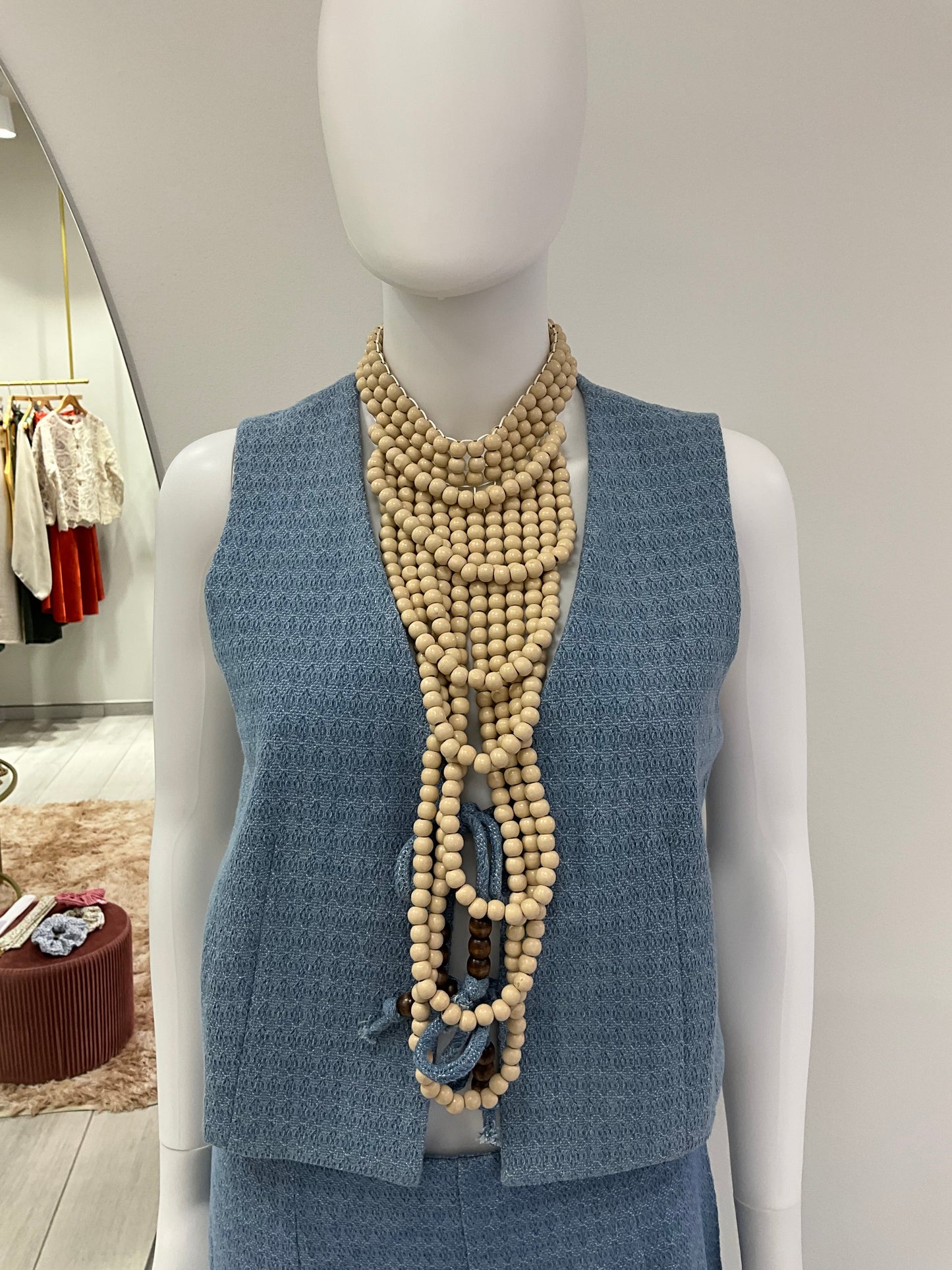 COLLAR ALARGADO BEIGE