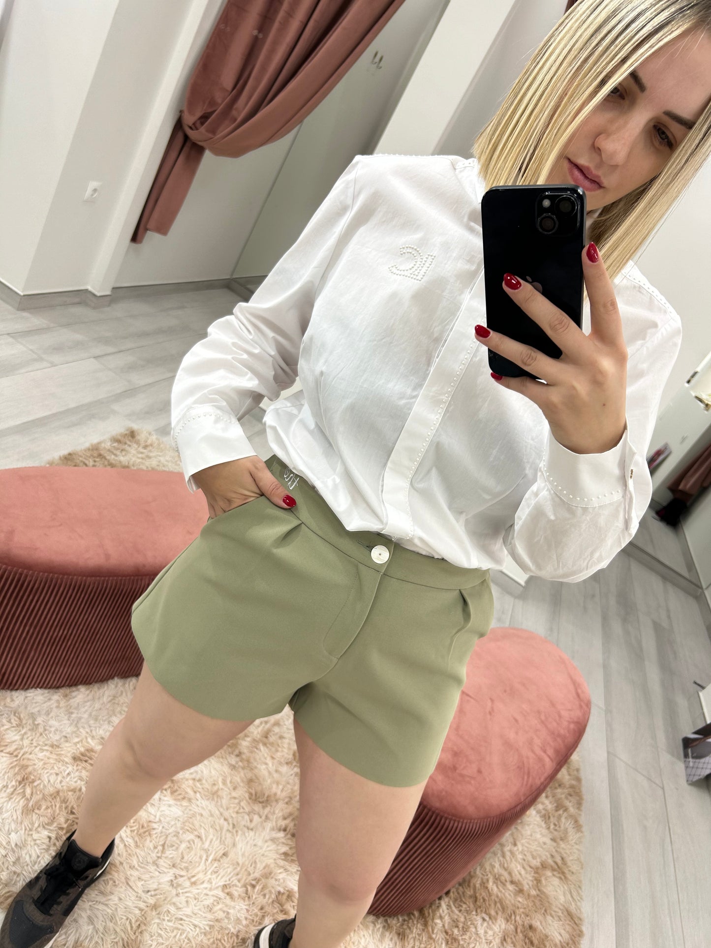SHORT VERDE DETALLE LETRAS
