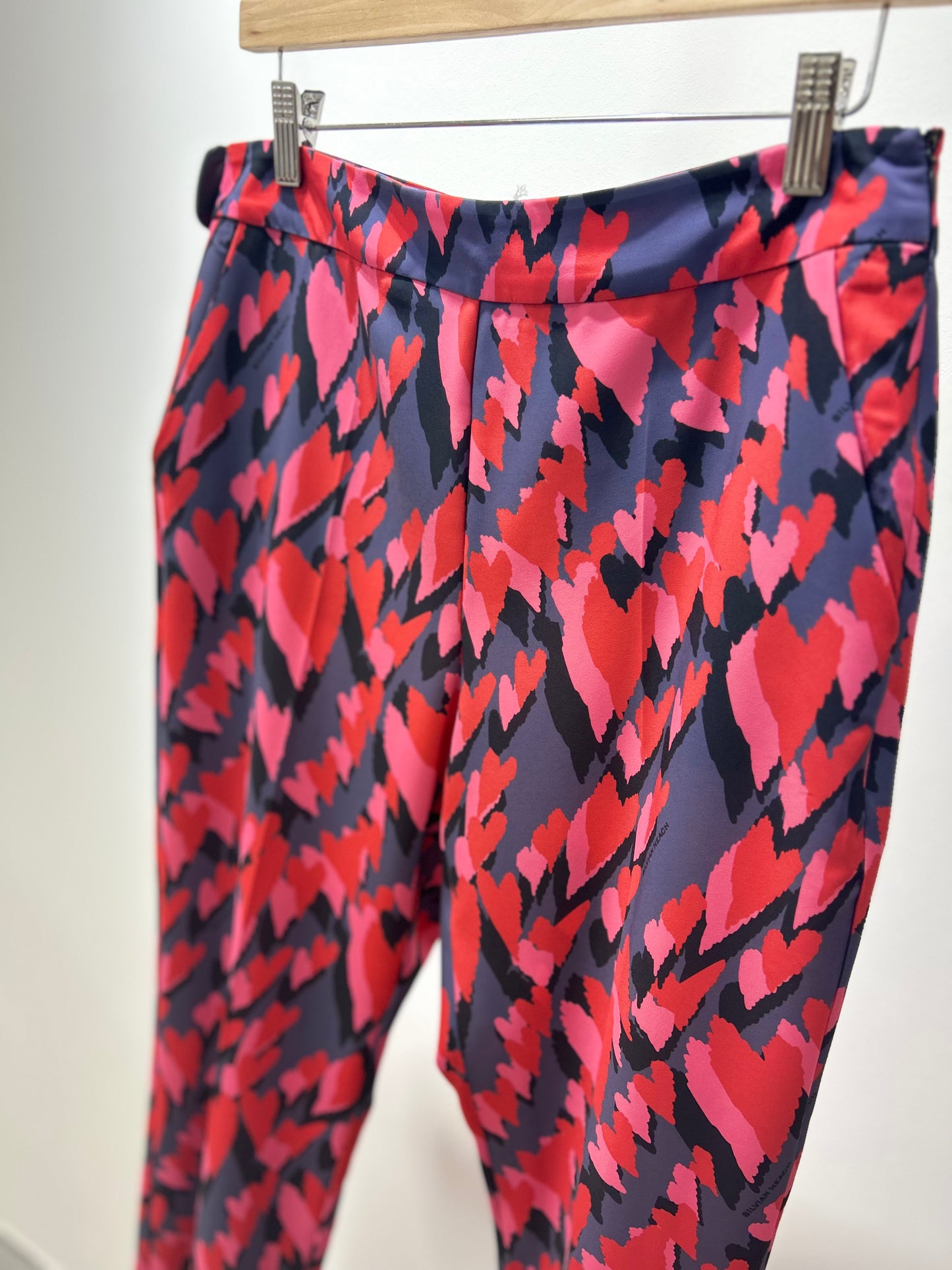 PANTALÓN CHINO CORAZONES SILVIAN HEACH