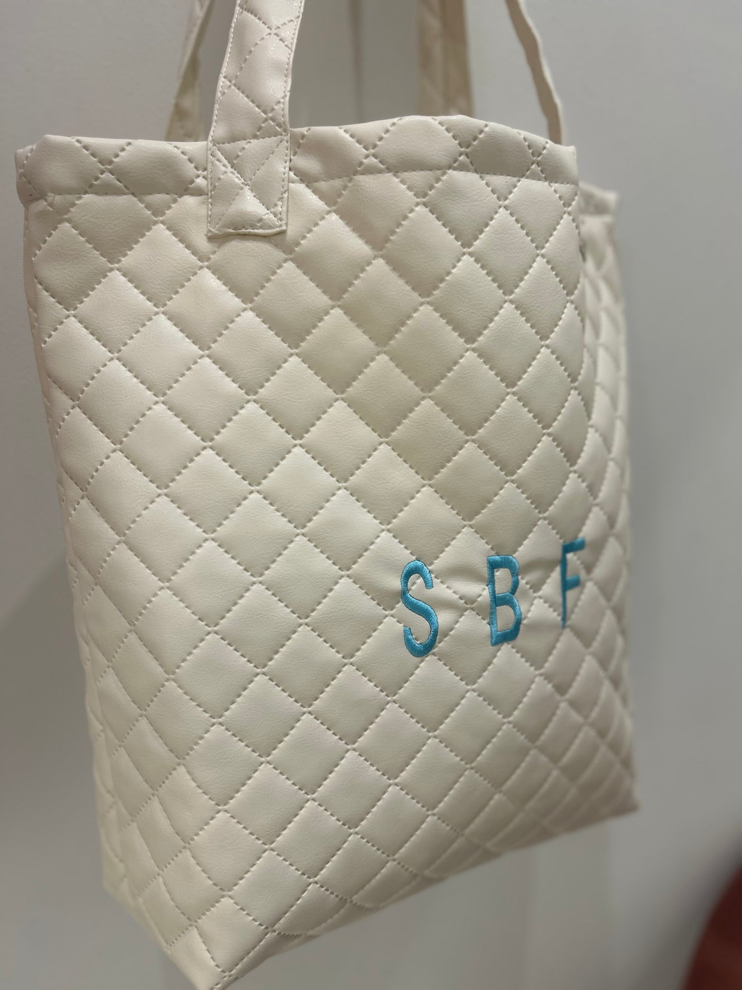 BOLSO COLECCIÓN AURA HECHO A MANO