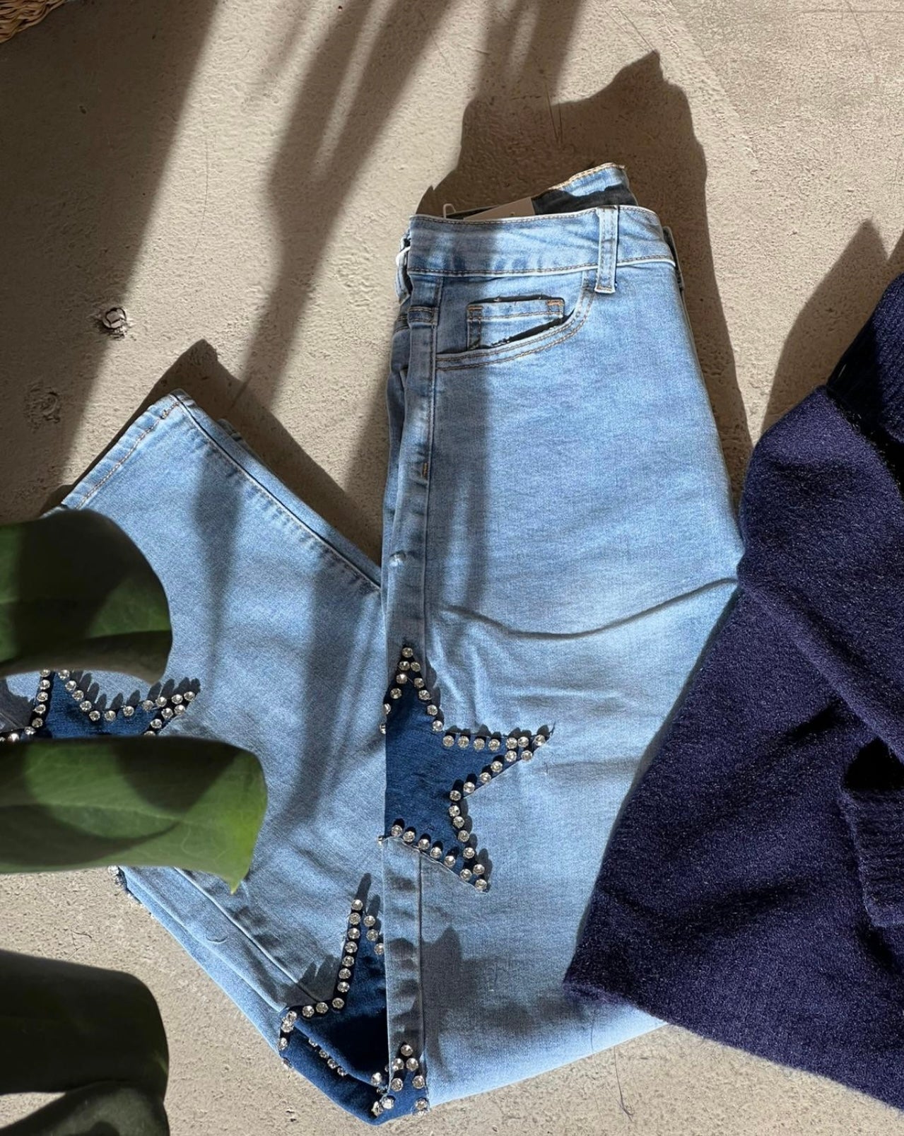 PANTALÓN VAQUERO ESTRELLAS