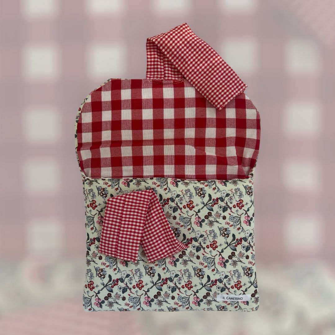 FUNDA TABLET, LIBROS. CUADRO Y FLORES