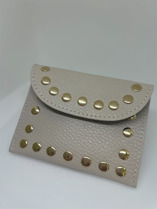 MONEDERO TACHUELAS BEIGE