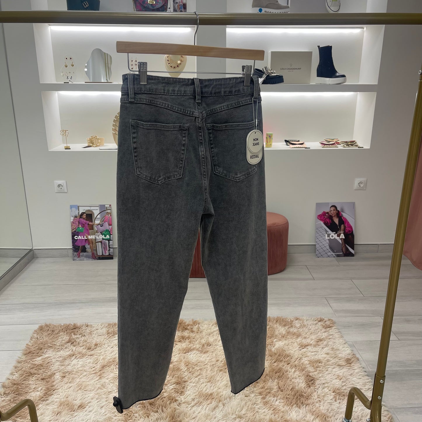 PANTALÓN VAQUERO GRIS