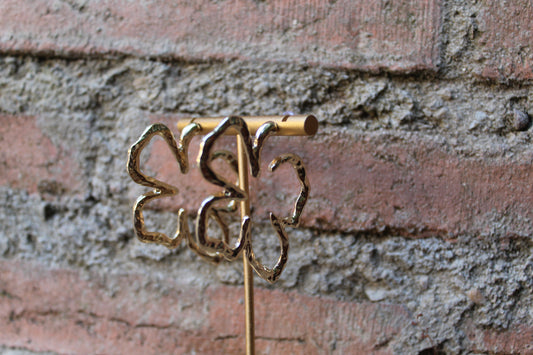 PENDIENTES FLOR DORADA